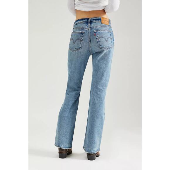 Levis Wedgie Bootcut Womens Jeans Back In Town - 25w X 32l - Picture 3 of 7